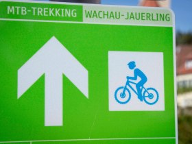 MTB-Hinweisschild, © Donau NÖ Tourismus/Barbara Elser