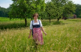 Inge Zisser on her meadow, © Gerda Jäggi